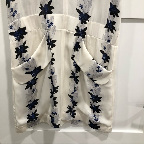 A.L.C. White with blue flowers silk sleeveless dress. Size 0. - Picture 5 of 12